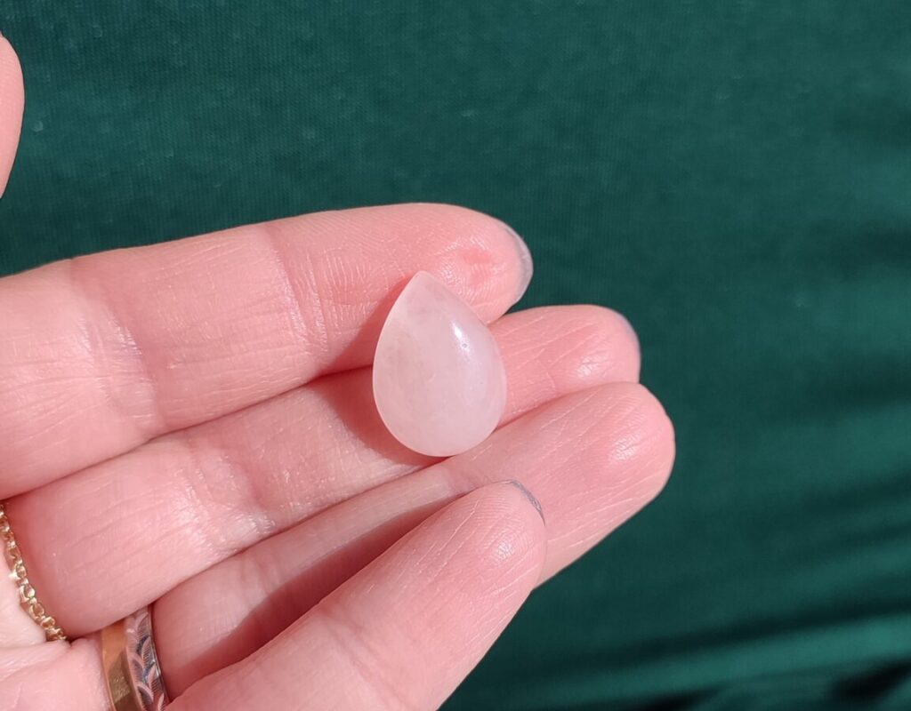 Quarzo rosa goccia