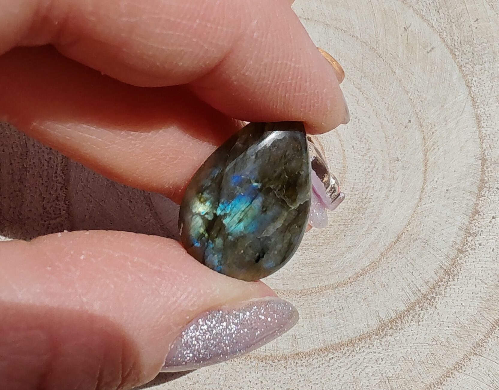 labradorite goccia